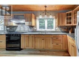 649 Madawaska Road, Hastings Highlands, ON K0L2S0 Photo 10