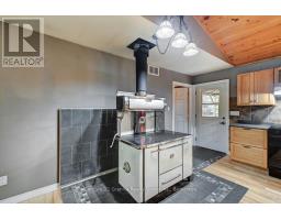 649 Madawaska Road, Hastings Highlands, ON K0L2S0 Photo 13