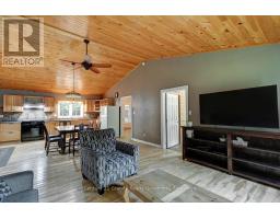 649 Madawaska Road, Hastings Highlands, ON K0L2S0 Photo 17