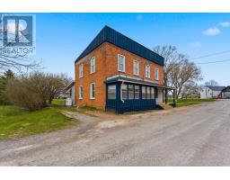 Kitchen - 16 Store Street, Prince Edward County, ON K0K1T0 Photo 7