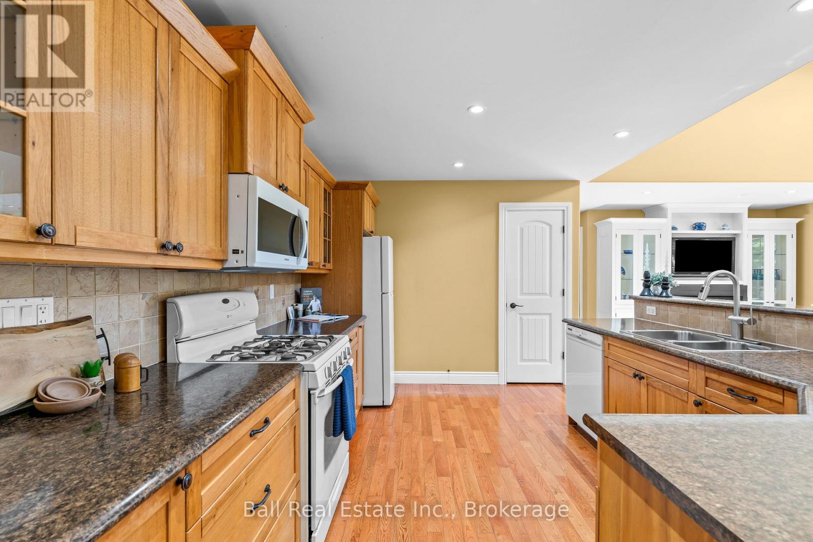 382 LAKEHURST CIRCLE ROAD - 10