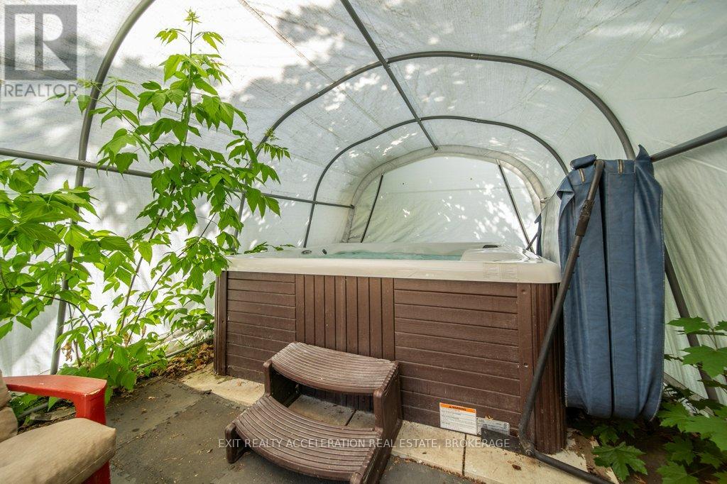 106 DONALD STREET - Image 33