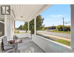 2 River Street, photo 2