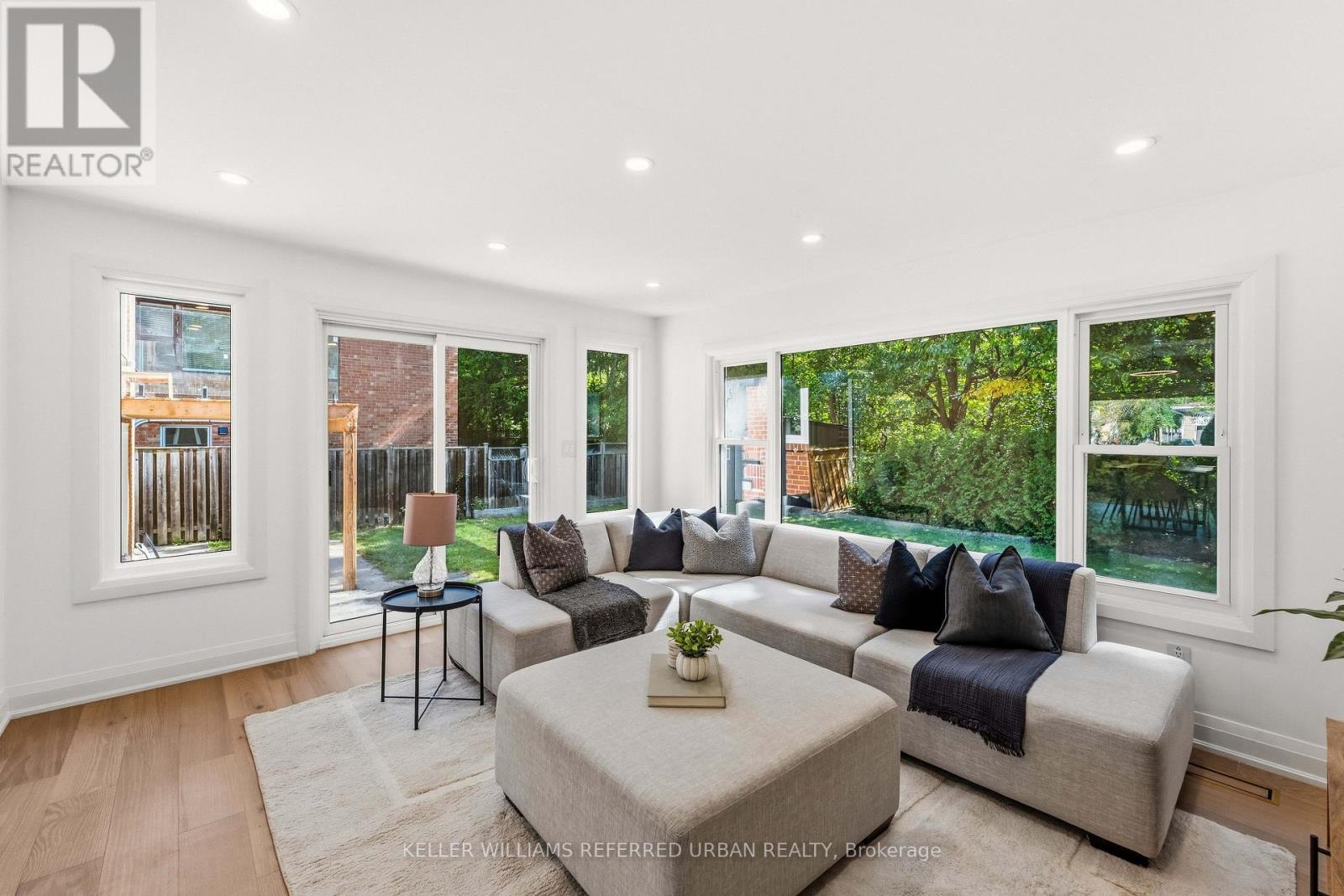 27 CHRISTINE CRESCENT - 17