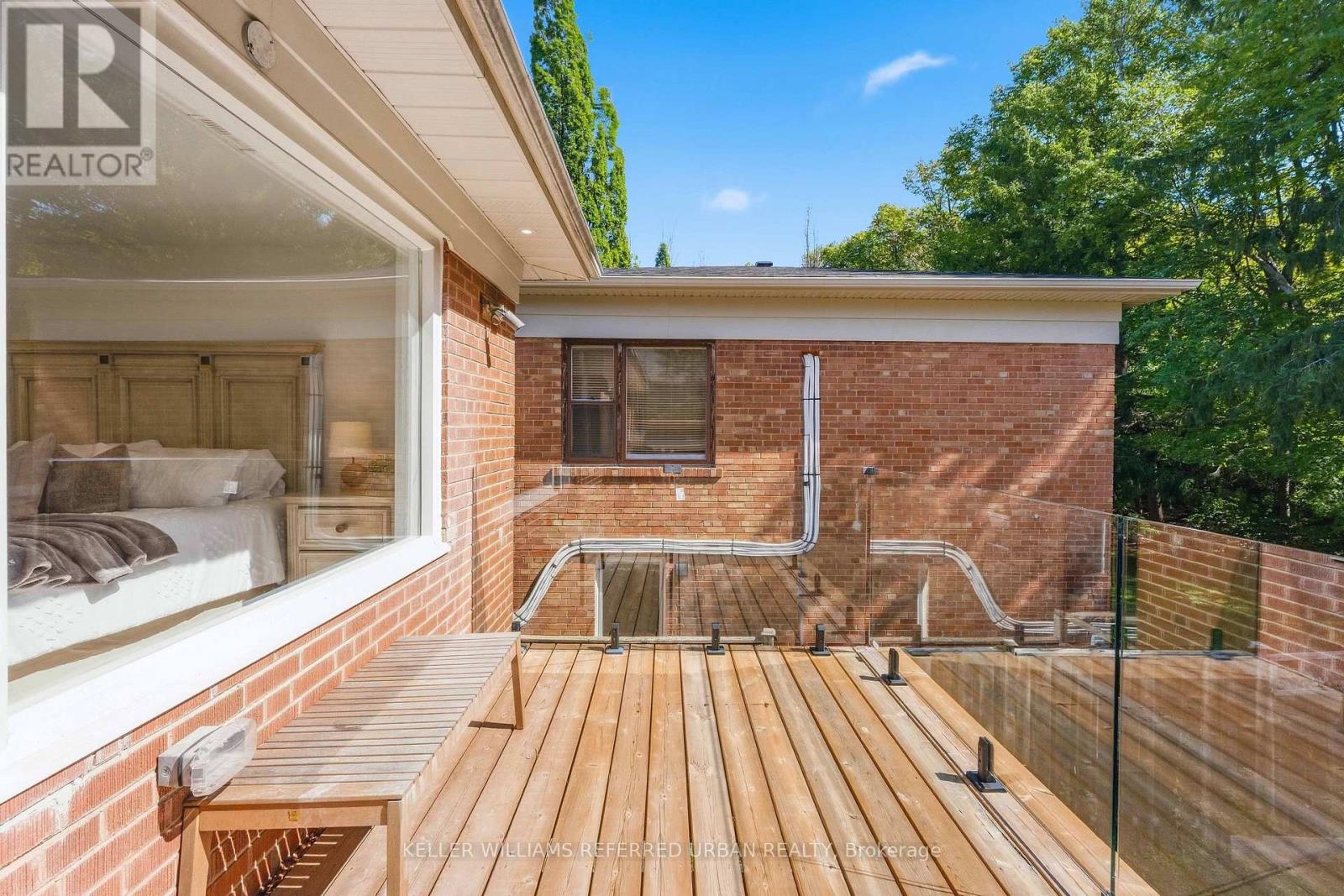 27 CHRISTINE CRESCENT - 27