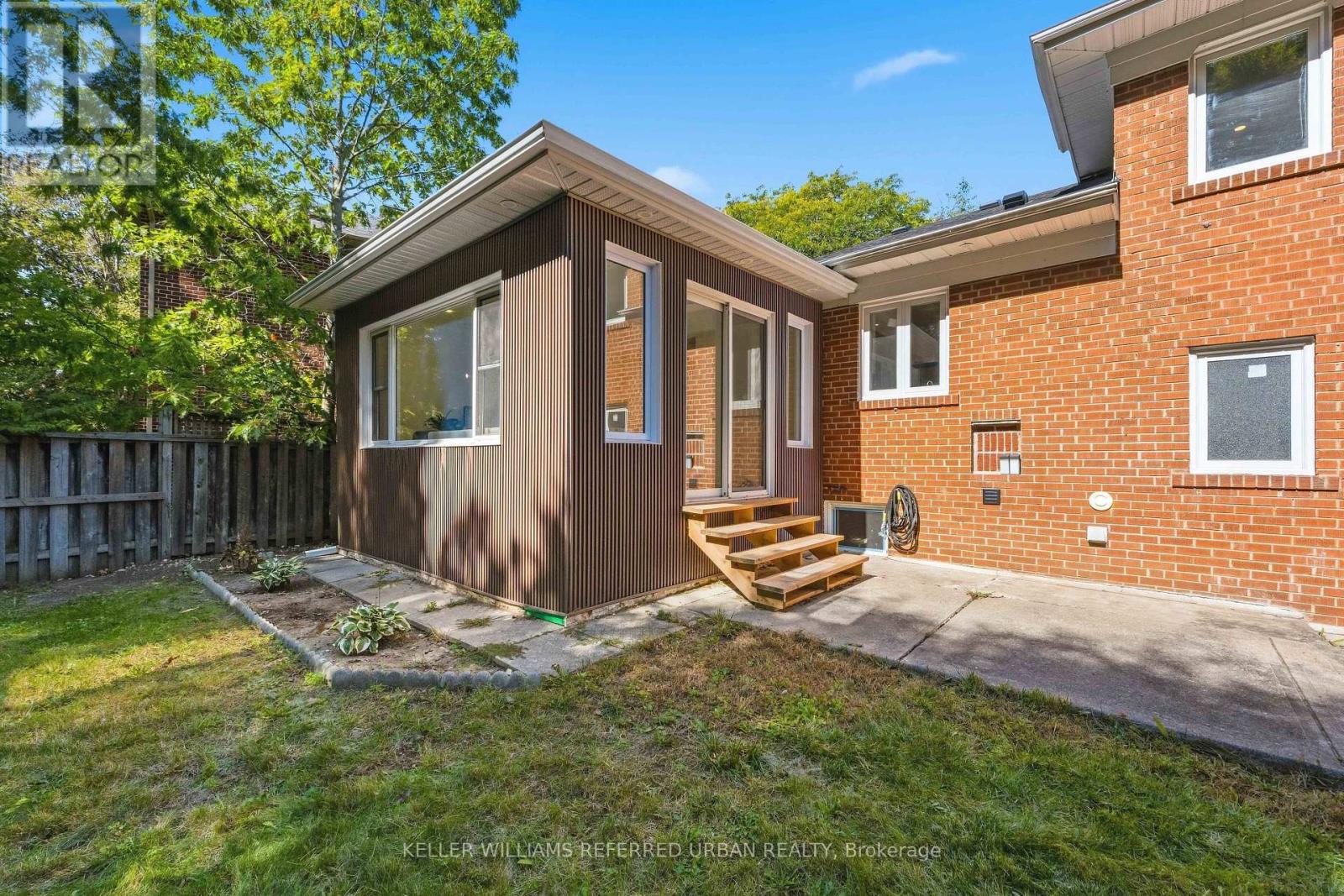 27 CHRISTINE CRESCENT - 46