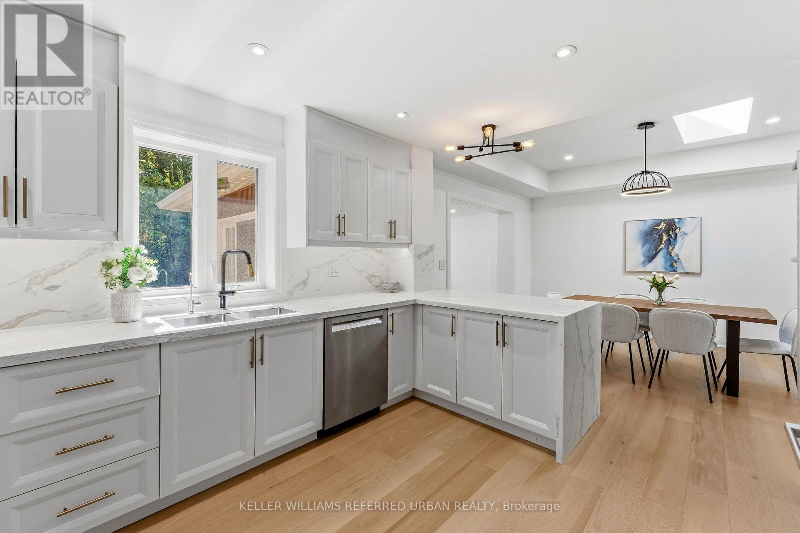 27 CHRISTINE CRESCENT - 5
