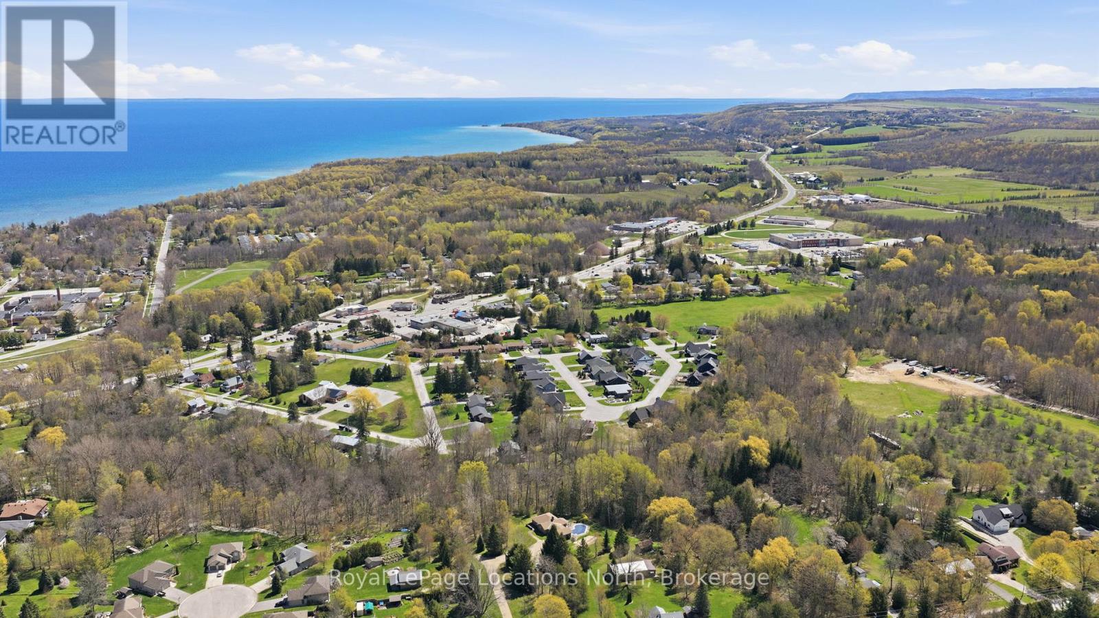 66 GORDON CRESCENT - 31