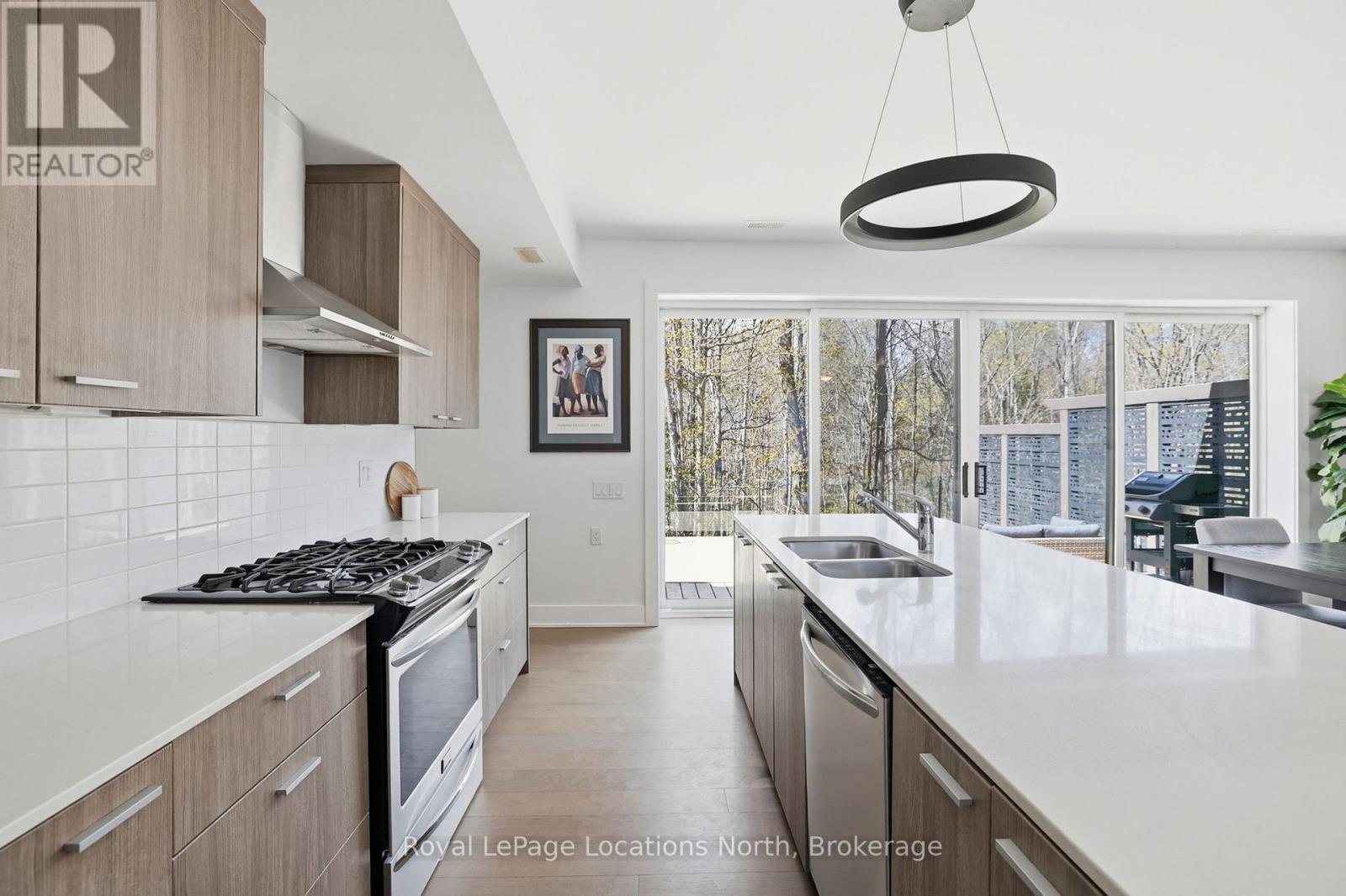 66 GORDON CRESCENT - 8