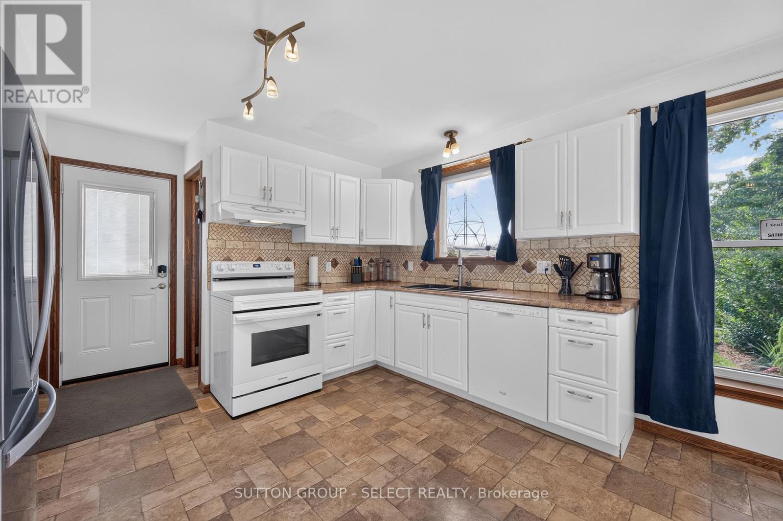 282 MARSH LINE - 19