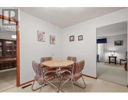 Bathroom - 64 Haliburton Crescent, London South, ON N6K2Y9 Photo 11