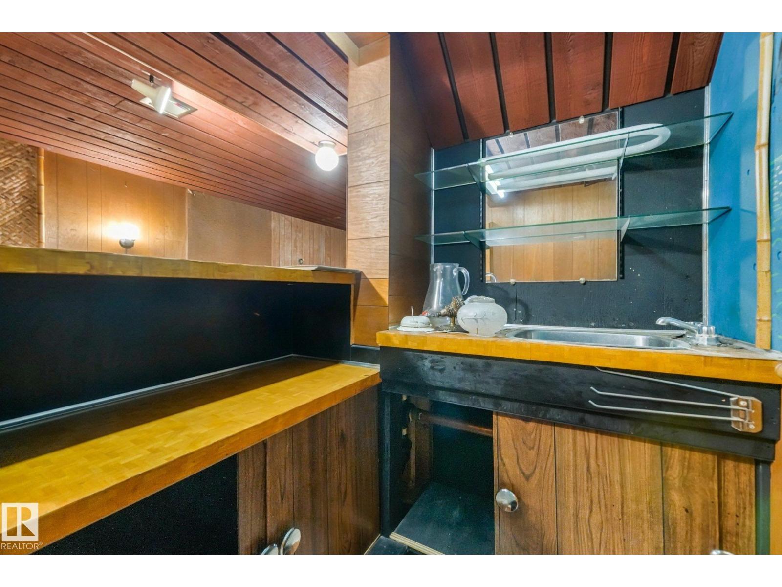 10410 LAUDER AV NW - 33