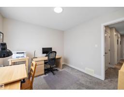 7817 Yorke Rd Nw, Edmonton, AB T5G2R6 Photo 21