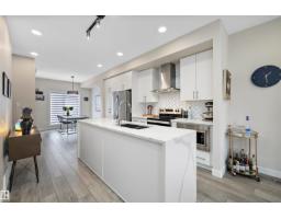 7817 Yorke Rd Nw, Edmonton, AB T5G2R6 Photo 8