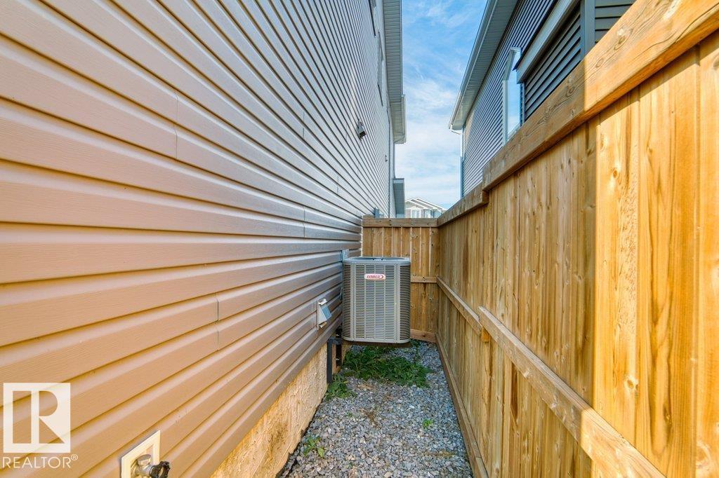 1523 168 ST SW - 34