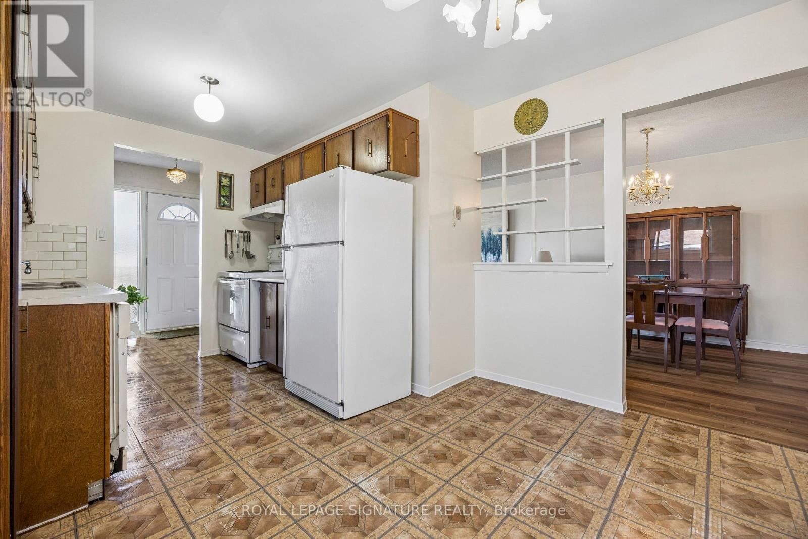 Photo of 171 PETWORTH CRESCENT