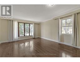 Main Flr - 1519 Lakeside Street, Oshawa, ON L1J3Y4 Photo 9