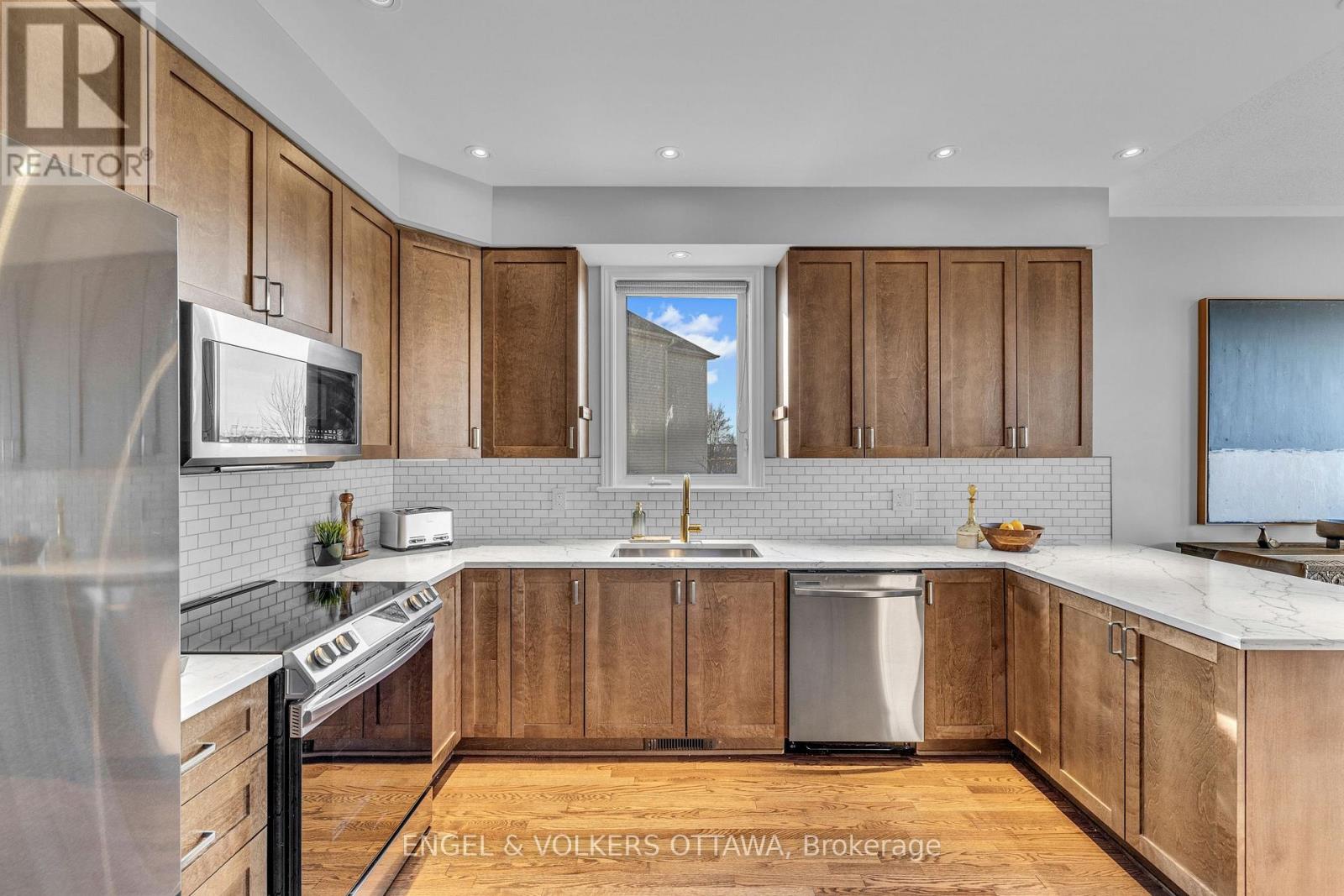 1080 NORTHGRAVES CRESCENT - Image 17