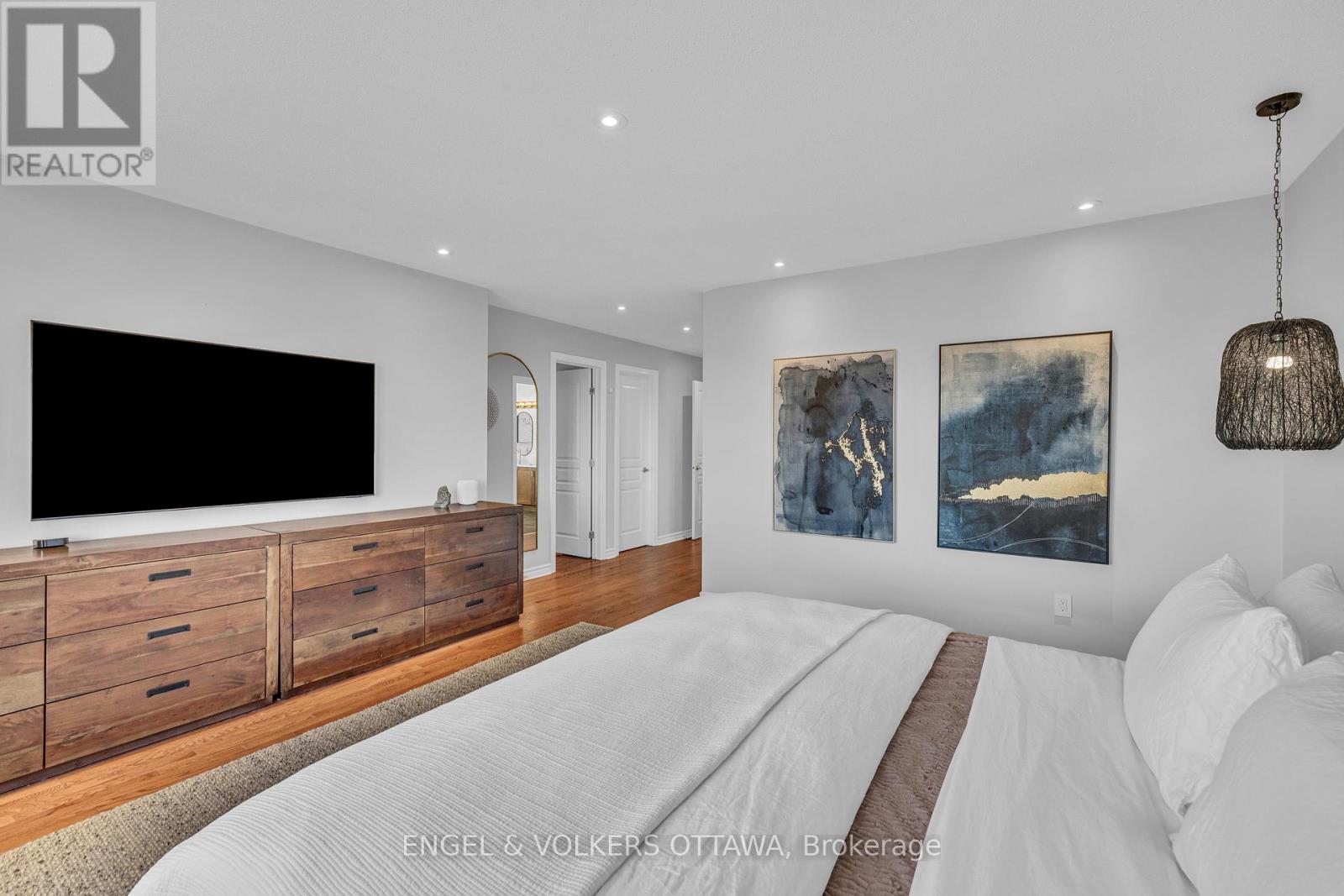 1080 NORTHGRAVES CRESCENT - Image 30