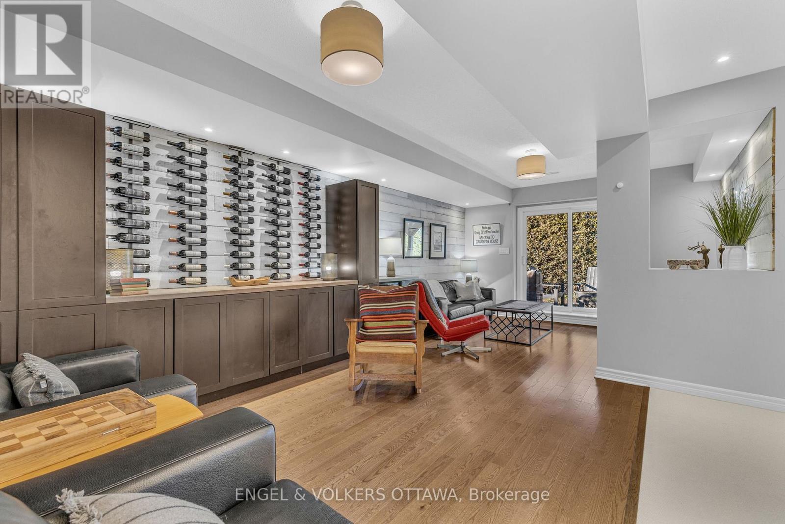 1080 NORTHGRAVES CRESCENT - Image 42