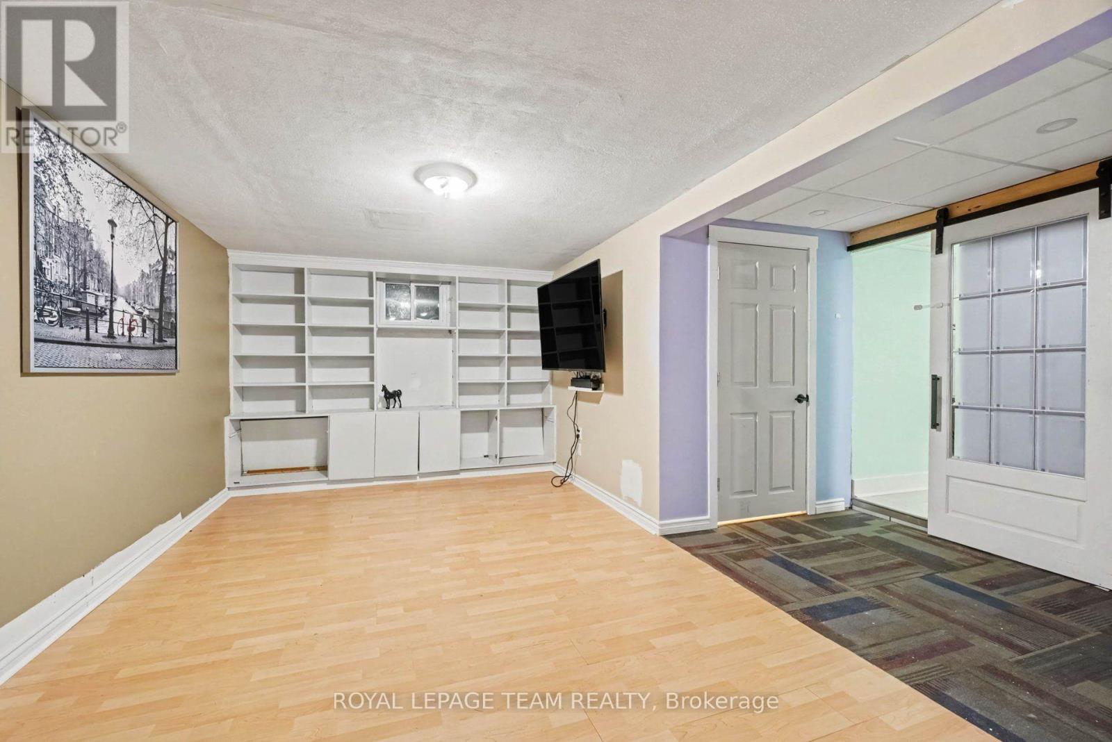 #C 8 ARNOLD DRIVE - Image 30