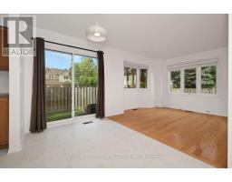 140 Thornbury Crescent, Ottawa, ON K2G6C2 Photo 11