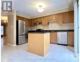 28 Silver Linden Drive, Richmond Hill, ON L4B3S8 Photo 9