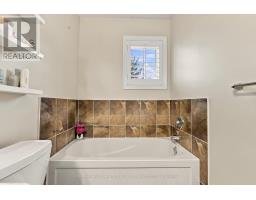 19 Caserta Street, Georgina, ON L4P0E6 Photo 24