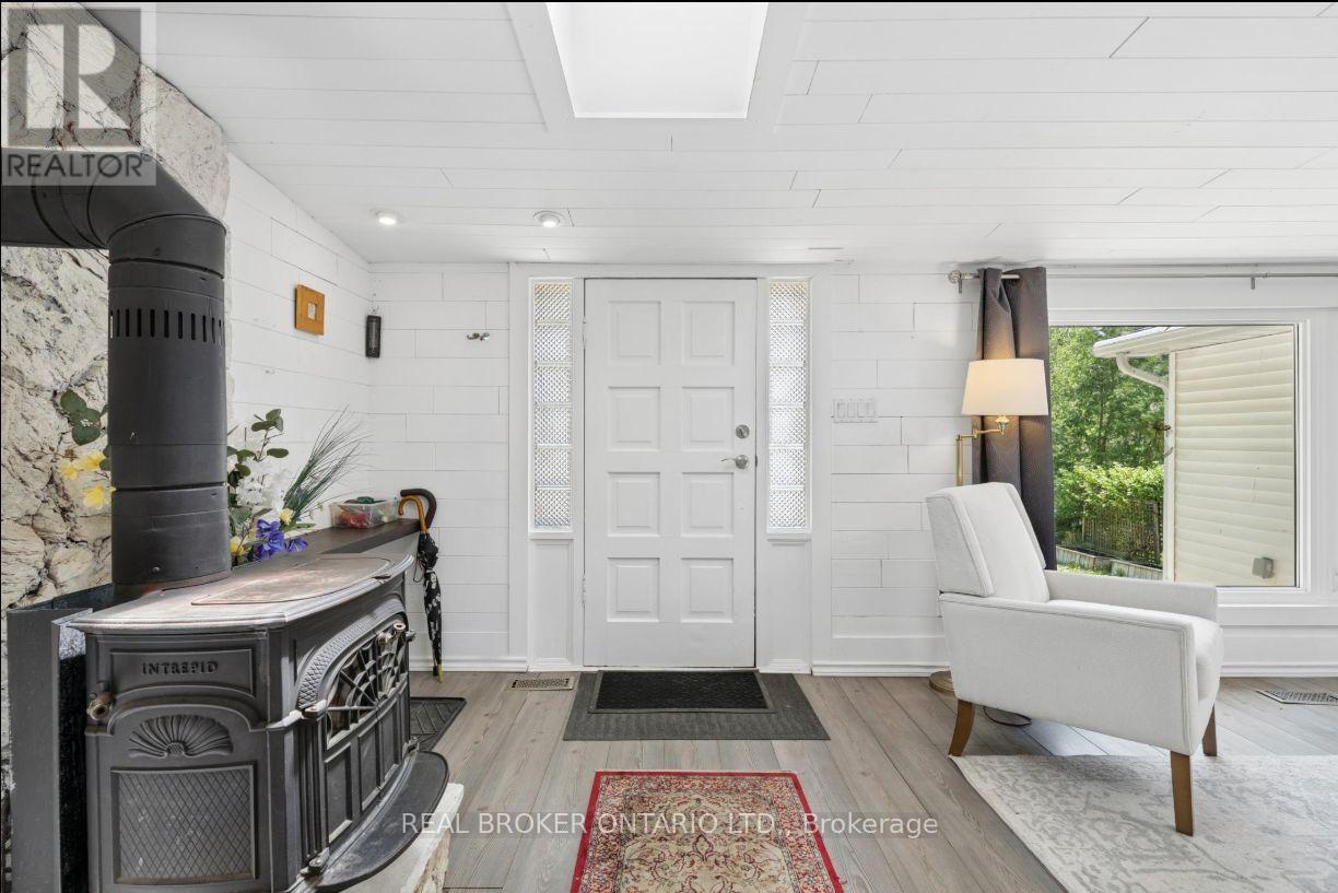 42 CONNOR DRIVE - 12