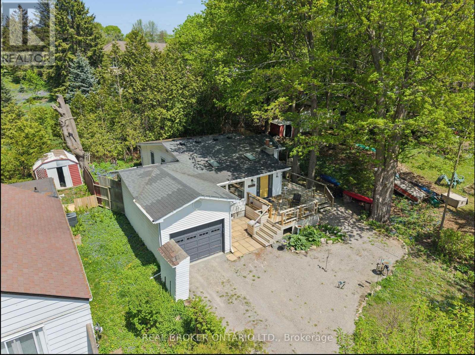 42 CONNOR DRIVE - 38