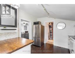 18 Poyntz Street, Penetanguishene, ON L9M1M4 Photo 10