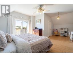 1346 Penetanguishene Road, Springwater, ON L4M4Y8 Photo 21
