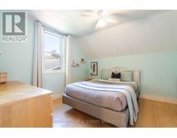 1346 Penetanguishene Road, Springwater, ON L4M4Y8 Photo 22
