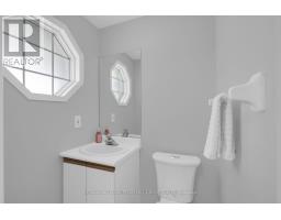 Bedroom 3 - 11 Caribou Court, Barrie, ON L4N8N3 Photo 7