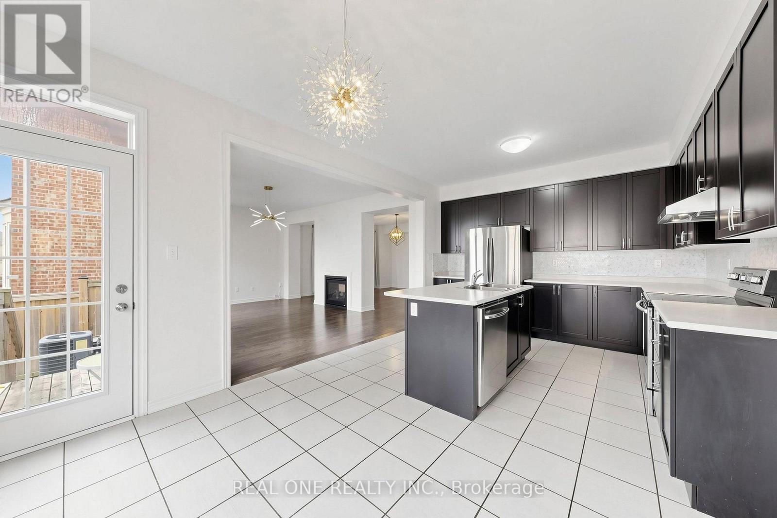 108 Hubner Avenue — photo 19