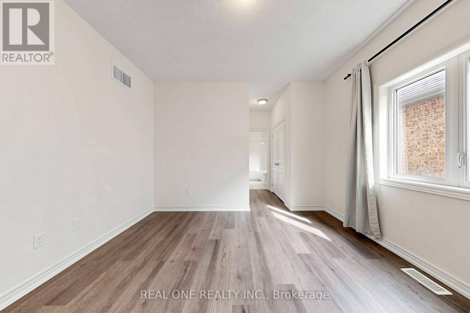 108 Hubner Avenue — photo 36
