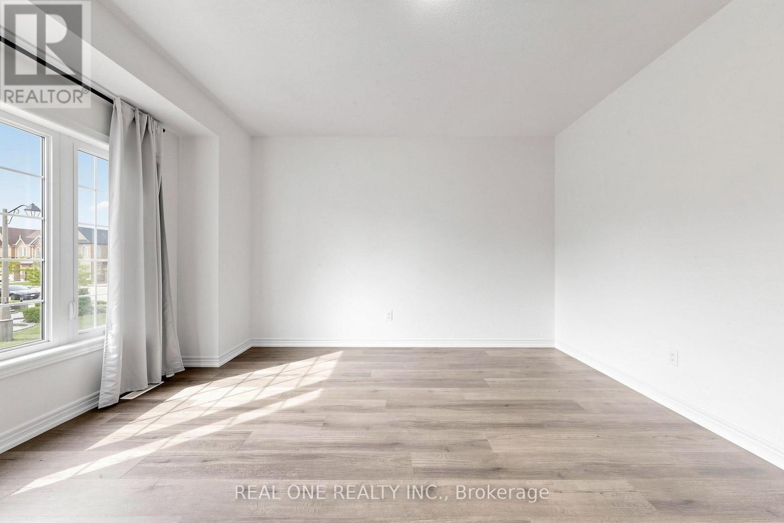 108 Hubner Avenue — photo 31