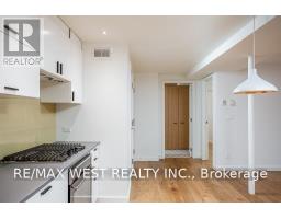 Bsmt - 152 Close Avenue, Toronto, ON M6K2V5 Photo 12