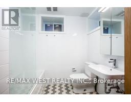 Bsmt - 152 Close Avenue, Toronto, ON M6K2V5 Photo 14