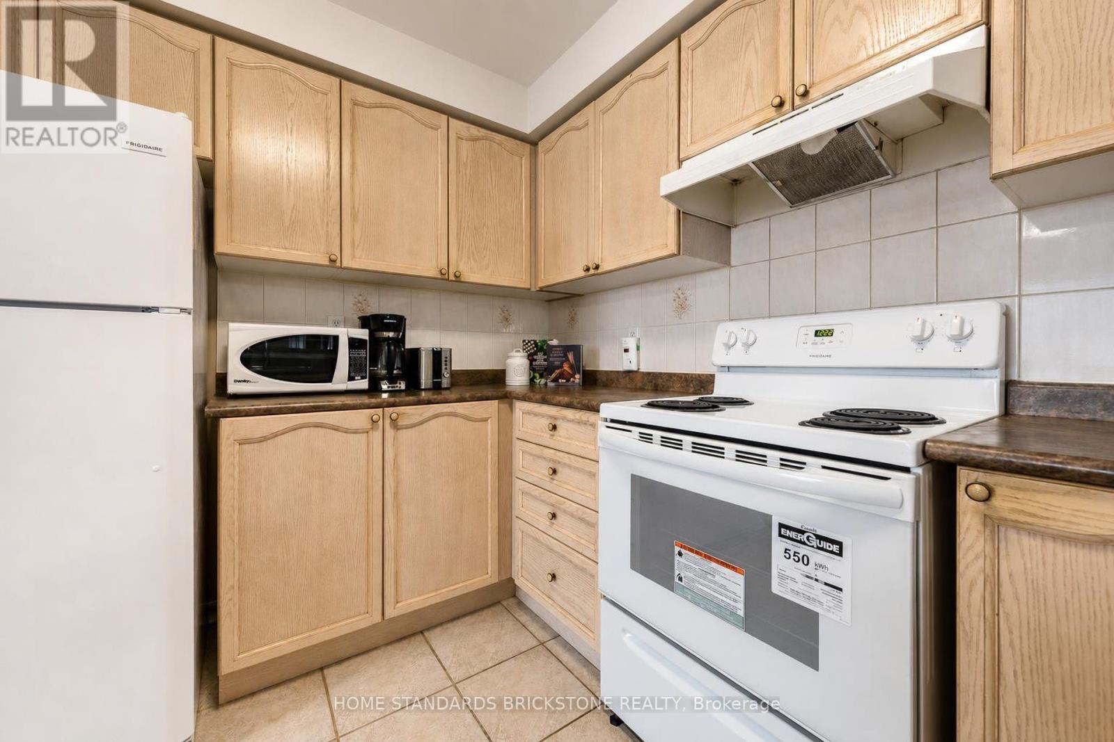 #33 5230 GLEN ERIN DRIVE - 14