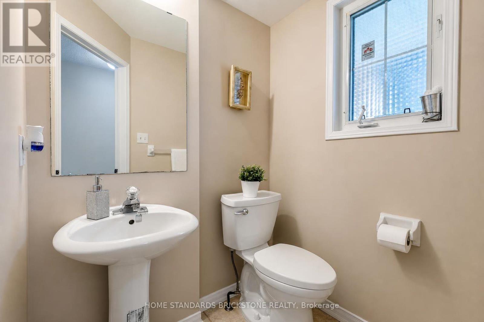 #33 5230 GLEN ERIN DRIVE - 19