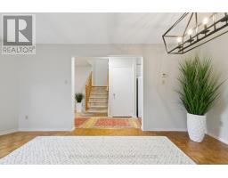 156 Macedonia Crescent, Mississauga, ON L5B3J5 Photo 11