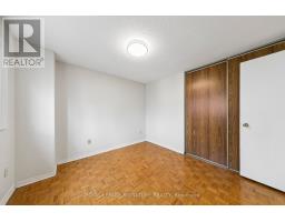 156 Macedonia Crescent, Mississauga, ON L5B3J5 Photo 25