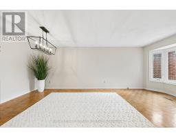 156 Macedonia Crescent, Mississauga, ON L5B3J5 Photo 6