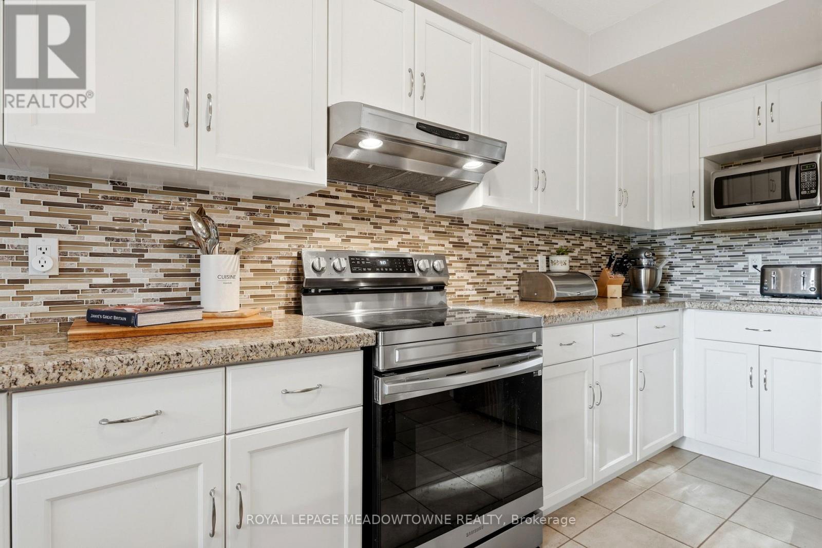 15 COSTIGAN COURT - 13