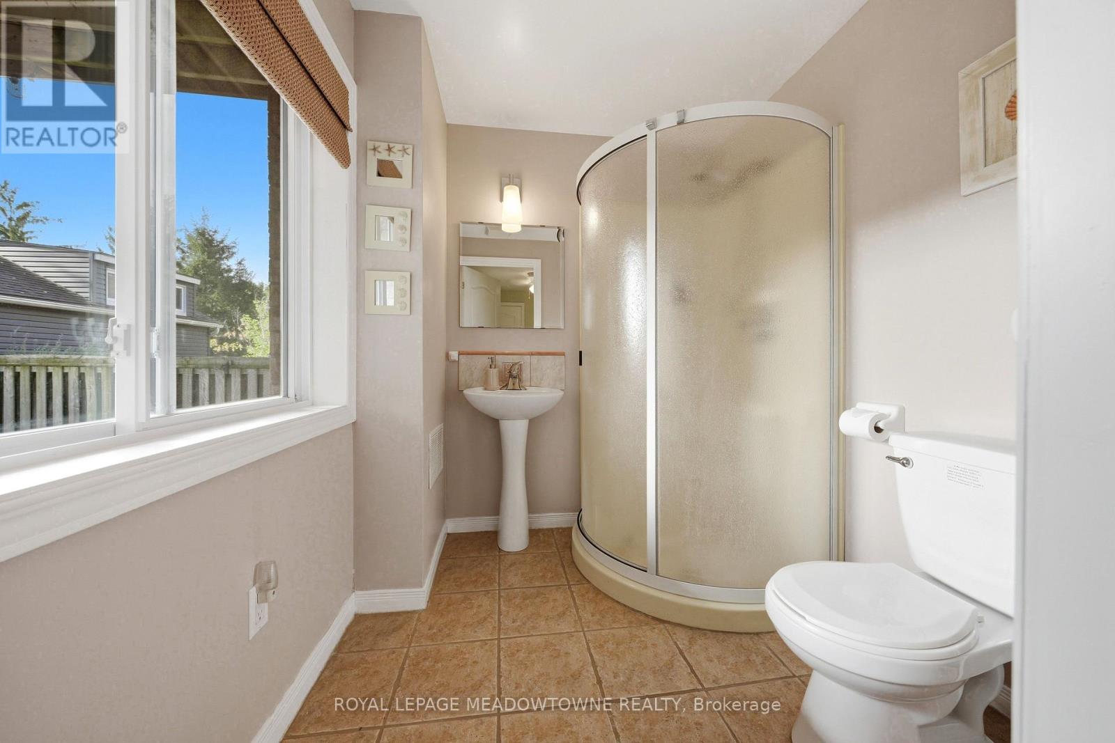 15 COSTIGAN COURT - 42