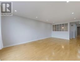 Kitchen - 9 Glenridge Road, Brampton, ON L6S1N2 Photo 10