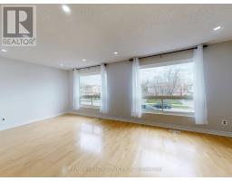 Bedroom - 9 Glenridge Road, Brampton, ON L6S1N2 Photo 9