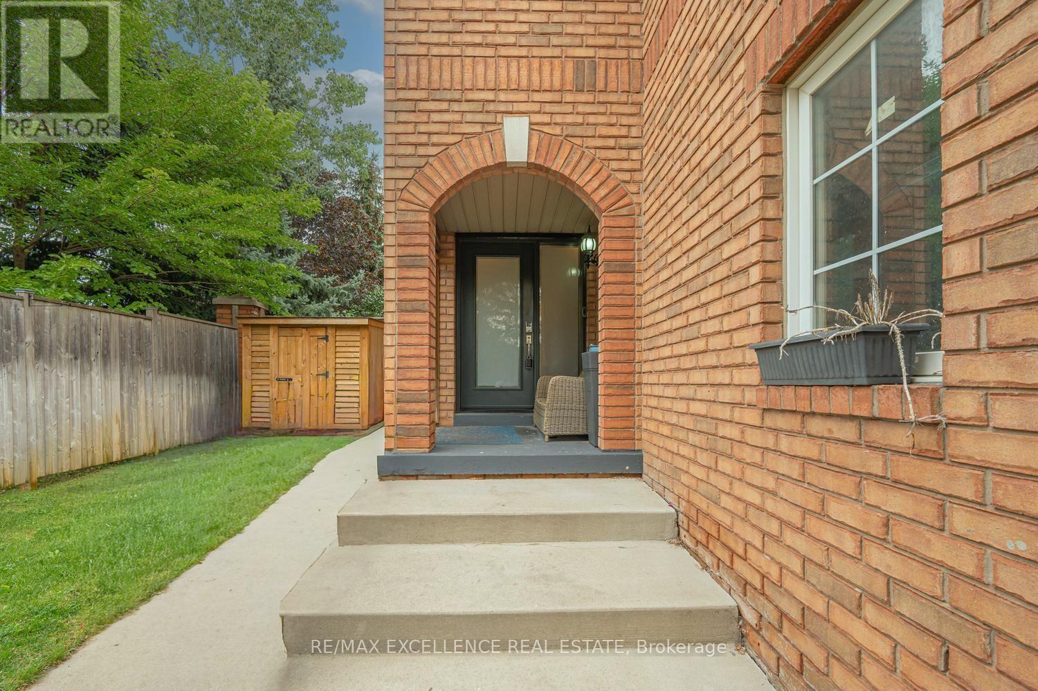 Photo of 20 MANETT CRESCENT