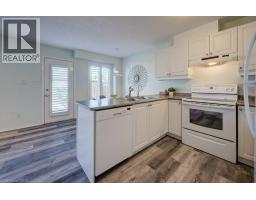 620 New Bedford Drive, Waterloo, ON N2K4C4 Photo 14